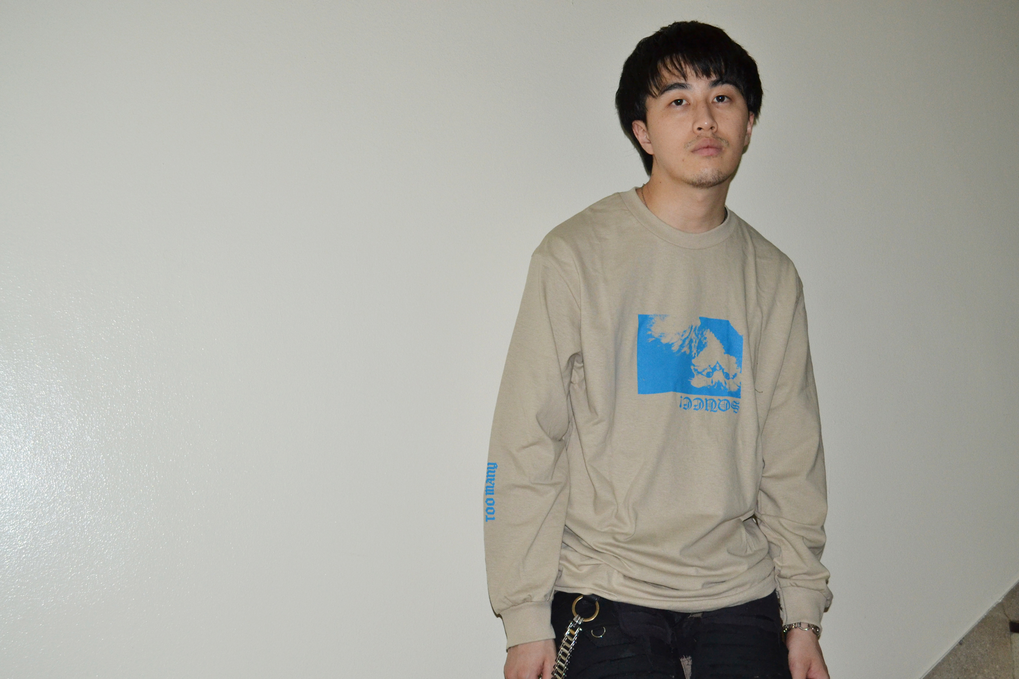 METAPHYSICA(メタフィジカ)/”SQUEE!” L/S Tee(”SQUEE”ロングスリーブTシャツ)